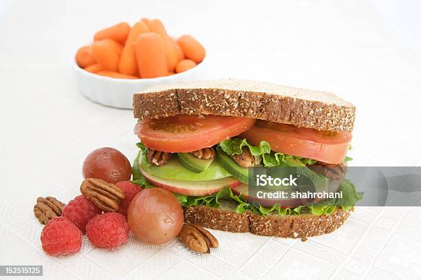 Photo libre de droit de Sandwich banque d'images et plus d'images libres de droit de Avocat - Légume - Avocat - Légume, Fond blanc, Framboise