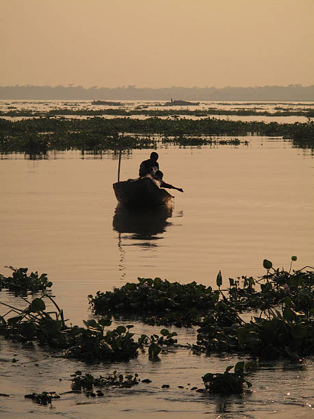 istock fishing in Bangladesh 152535430