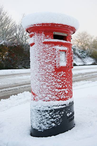 istock Red letterbox in the snow 152536129