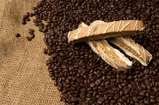 Cтоковое фото Бискотти и кофейных зерен кофе