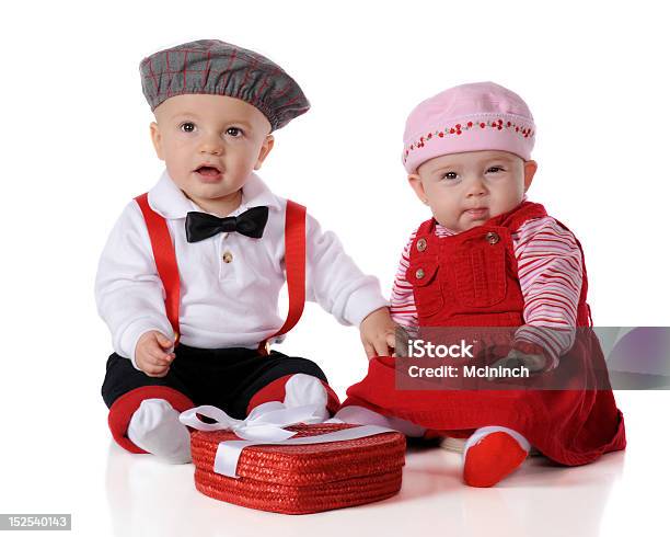 Foto de Se Ele Segurando A Mão e mais fotos de stock de 6-11 meses - 6-11 meses, Bebê, Bebês Meninas