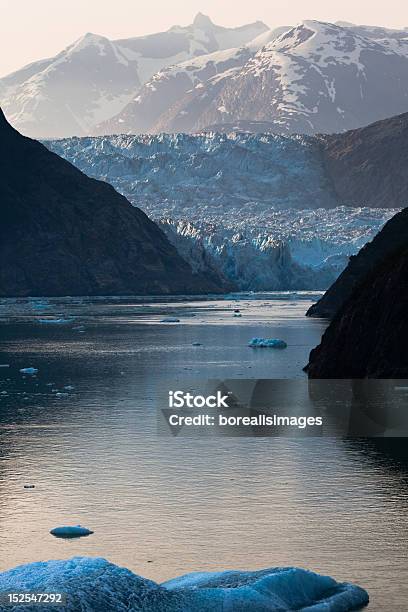 Foto de Tracy Arm Fjord e mais fotos de stock de Alasca - Estado dos EUA - Alasca - Estado dos EUA, América do Norte, Clima polar