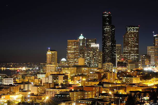 istock Seattle highrise and highway 152547393