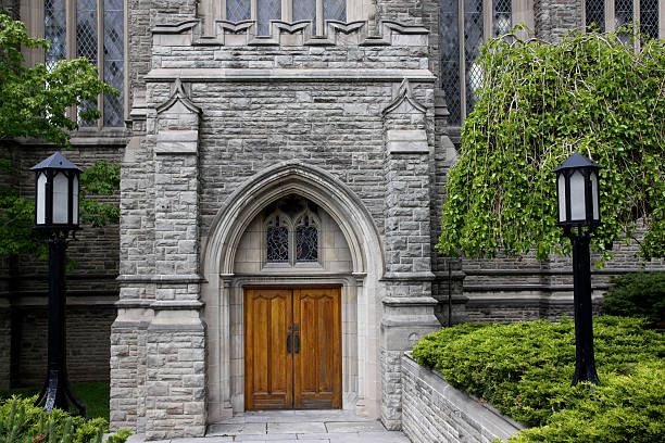 istock Old church door 152547403