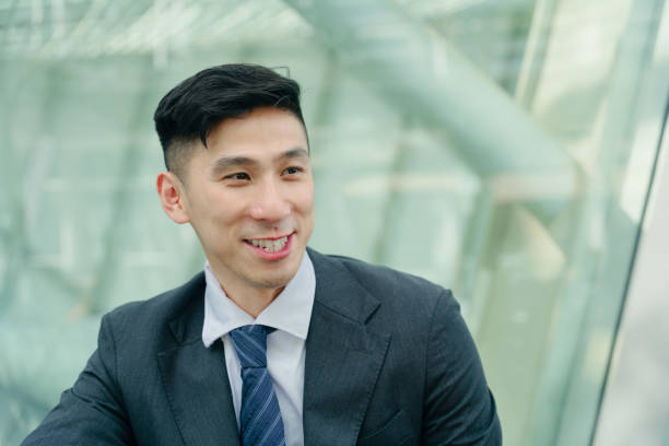 istock A chinese male financial planner is talking to his client. 1525498139