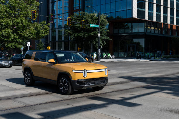 Imput Rivian 220+ Rivian Foto Stok, Potret, & Gambar Bebas Royalti - iStock
