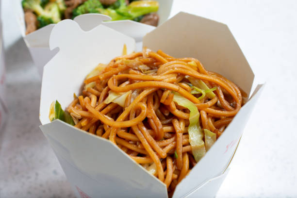 istock Chinese takeout chow mein 1526689734