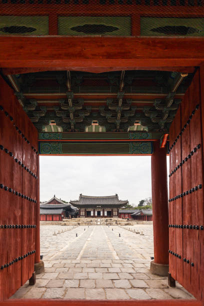 istock Seoul's popular landmarks in springtime 1527541143