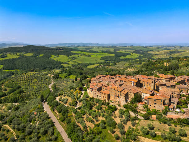 istock Castelmuzio Tuscan town from drone 1528006329