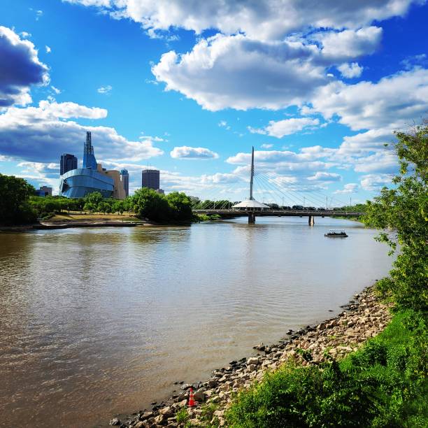 winnipeg red river - winnipeg river imagens e fotografias de stock