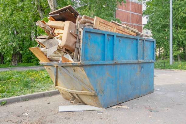 istock trash can filled with old furniture 1528605012