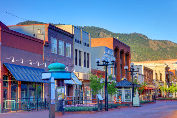 istock Pearl Street in Downtown Boulder, Colorado 1528824334