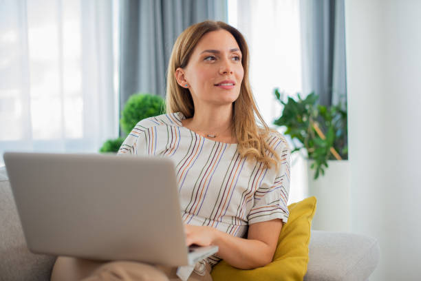istock Young woman working from home 1529317818