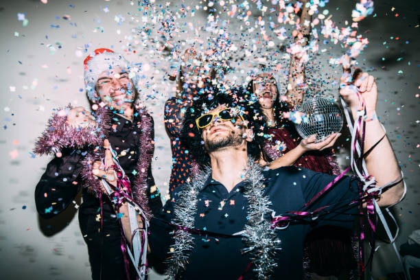 istock Party time for friends 1529324564
