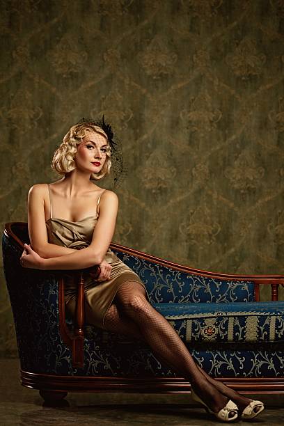 istock Beautiful woman retro portrait 152940863