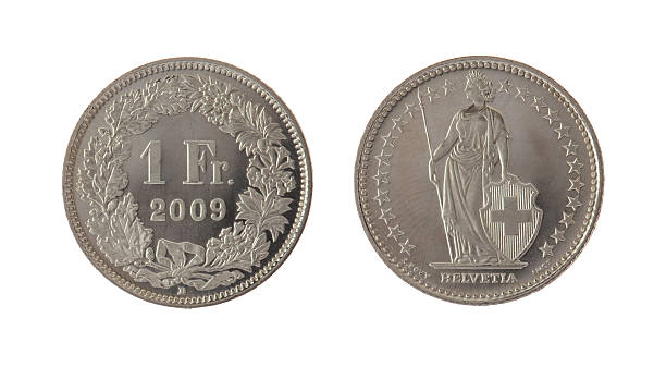 スイ�スフラン硬貨白で分離 - swiss currency coin swiss francs swiss coin ストックフォトと画像