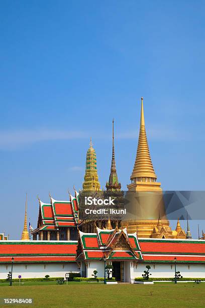 Wat Pra Kaeo Grand Palace Bangkok Tailandia Foto de stock y más banco de imágenes de Antiguo - Antiguo, Arquitectura, Asia Sudoriental