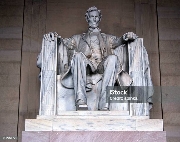 Estatua De Abraham Lincoln Foto de stock y más banco de imágenes de Abraham Lincoln - Abraham Lincoln, Ciudades capitales, Cuatro de julio