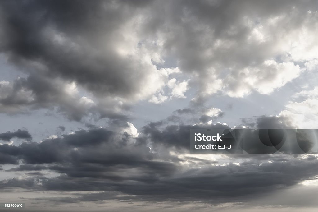 Burza chmury - Zbiór zdjęć royalty-free (Bez ludzi)