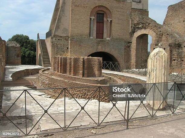 Flavio Nymphaeum - Fotografie stock e altre immagini di Antico - Condizione - Antico - Condizione, Arte dell'antichità, Colle Palatino - Roma