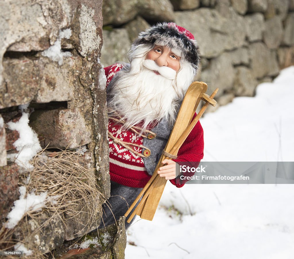 Santa na neve - Foto de stock de Artigo de decoração royalty-free