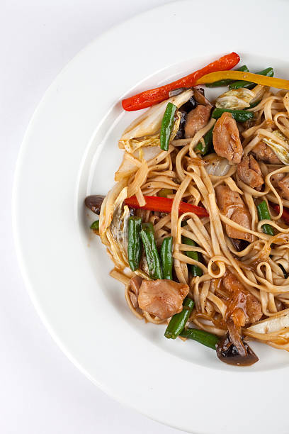 istock Noodles with chicken and vegetables 152964157