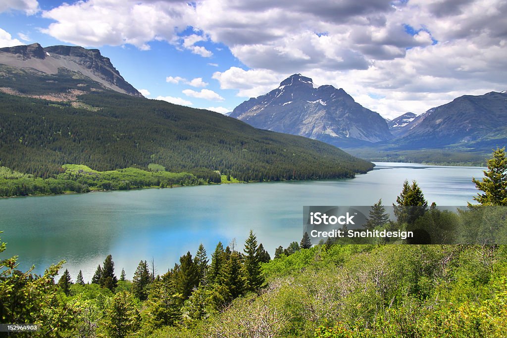 Lago Saint Mary - Foto de stock de Azul royalty-free