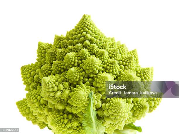 Roman Broccoli Foto de stock y más banco de imágenes de Alimento - Alimento, Brécol, Col