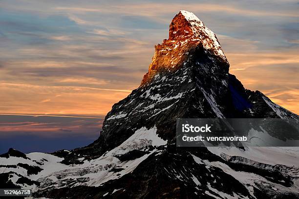 Photo libre de droit de Matterhornalpes Suisses banque d'images et plus d'images libres de droit de Lever du soleil - Lever du soleil, Mont Cervin, Alpes européennes