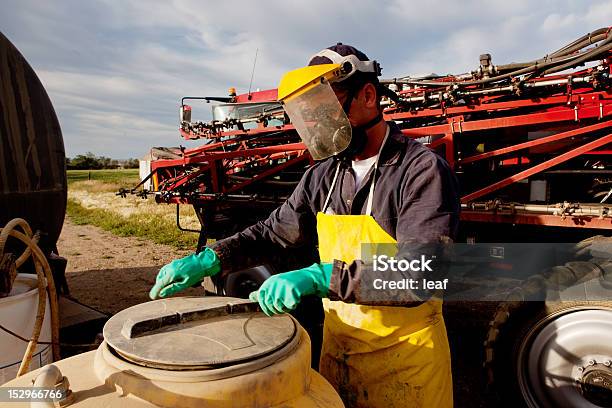 Segurança De Químicos - Fotografias de stock e mais imagens de Agricultura - Agricultura, Segurança, Substância Química