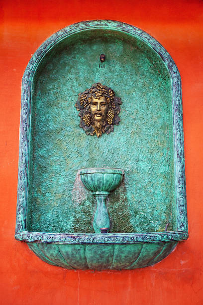 istock head water fountain 152968966