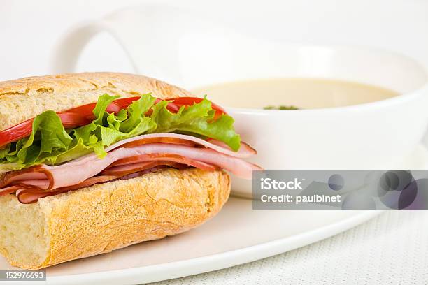 Sandwich Cena Con Zuppa - Fotografie stock e altre immagini di Panino ripieno - Panino ripieno, Zuppa, Alimentazione sana