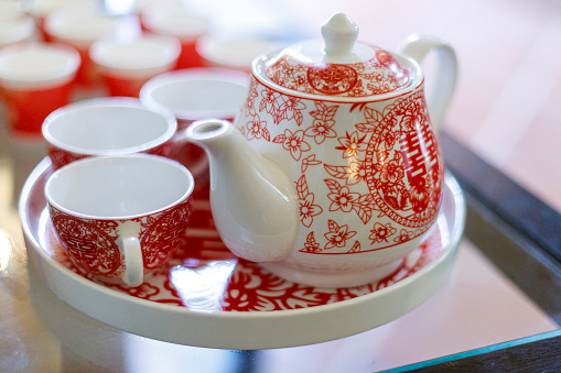 Traditional Chinese Porcelain teapot and cups for wedding ceremony