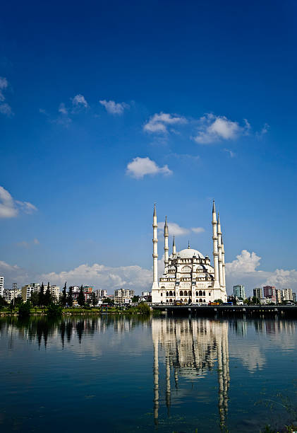 istock mosque by the lake 152978129