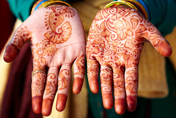 istock Henna tattoo mehndi hand art 152979580
