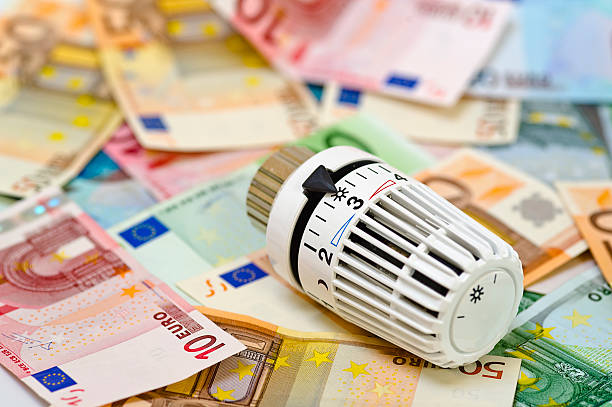 istock Symbol photo energy costs 152990970