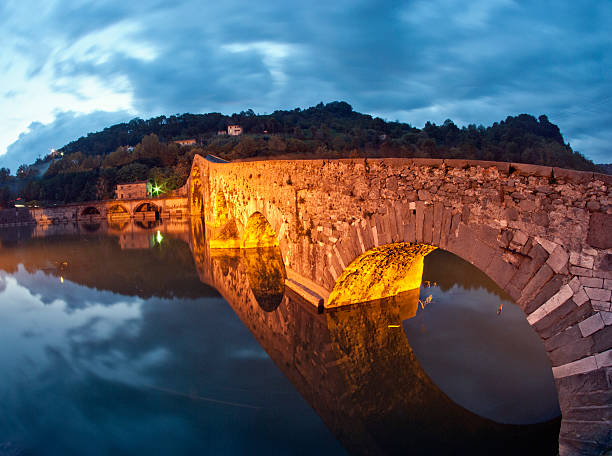 istock Devils Bridge at Night over Serchio River in Lucca, Italy 152991697