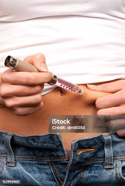 Diabetes Captadas Por Seringa Caneta De Insulina - Fotografias de stock e mais imagens de Abdómen - Abdómen, Abdómen Humano, Cuidados de Saúde e Medicina