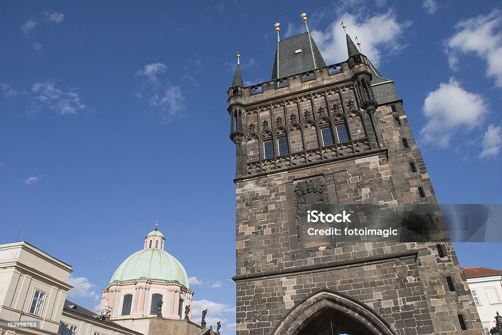 Torre di Ponte Carlo, Praga - Foto stock royalty-free di Ambientazione esterna