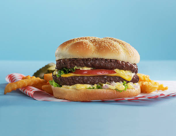 Cheeseburger with French fries