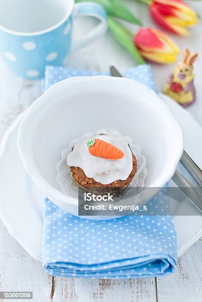 Muffin Con Carote - Fotografie stock e altre immagini di Carota - Carota, Cibo, Colore descrittivo