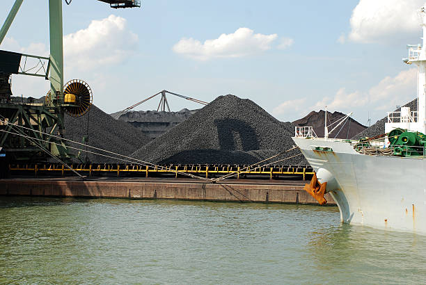 istock Port of Antwerp 153001888