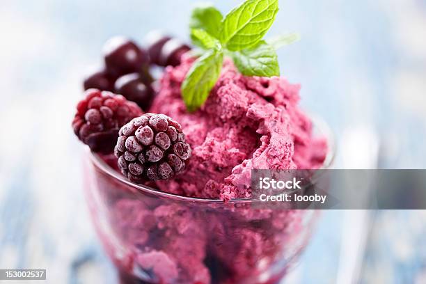 Sobremesa Com Grão - Fotografias de stock e mais imagens de Comida Doce - Comida Doce, Comida congelada - Comida, Comida e Bebida