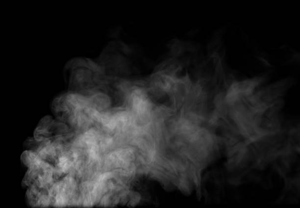 dampf oder abstrakter weißer rauch steigt auf. - smoke matchstick swirl fog stock-fotos und bilder