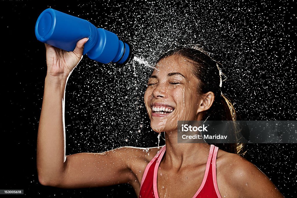 フィットネスランナー女性飲む - 水のロイヤリティフリーストックフォト