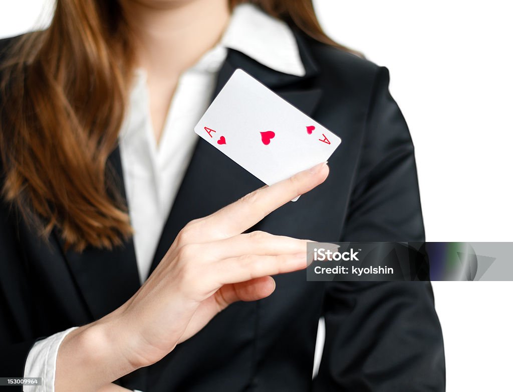 Asso di Cuori su donna mano - Foto stock royalty-free di Carte da gioco