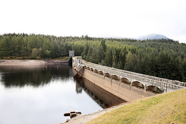 istock Laggan Dam in Scotland 153012097