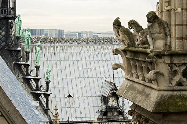 istock Notre Dame de Paris sculptures 153014714