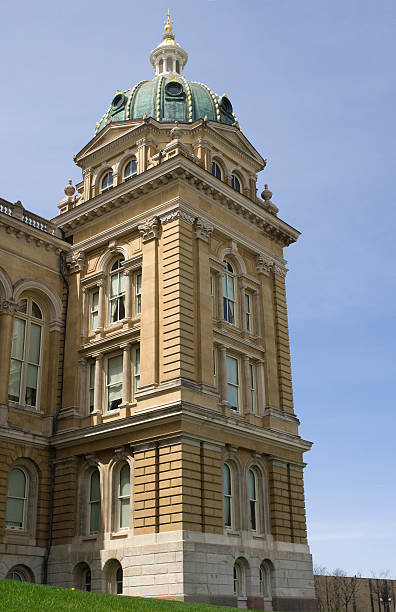 istock Iowa State Capitol Corner 153018819
