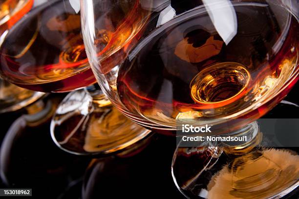 Drei Gläser Cognac Stockfoto und mehr Bilder von Alkoholisches Getränk - Alkoholisches Getränk, Braun, Cognac